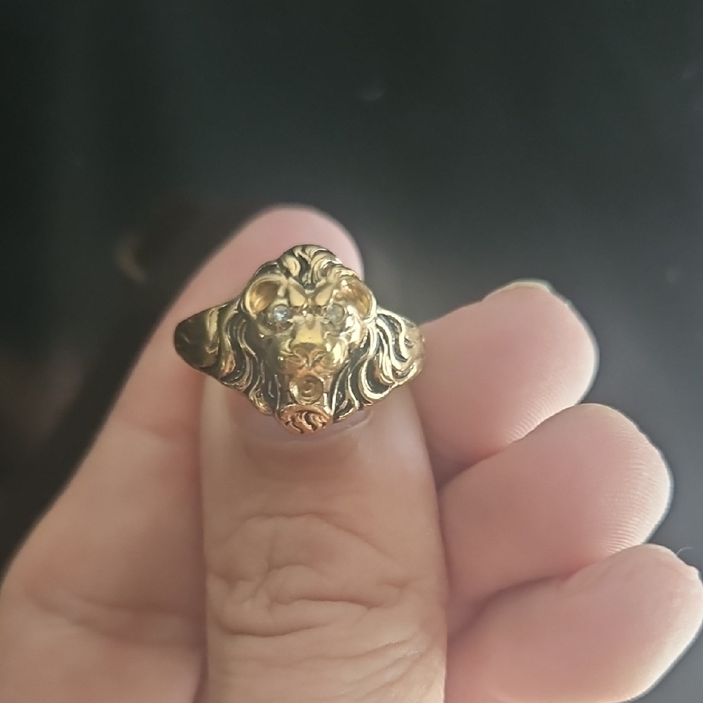 18k Lion Head Ring